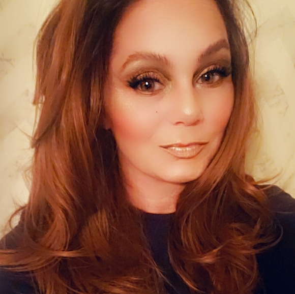 Meet your Posher, Bree - Picture 2 of 12